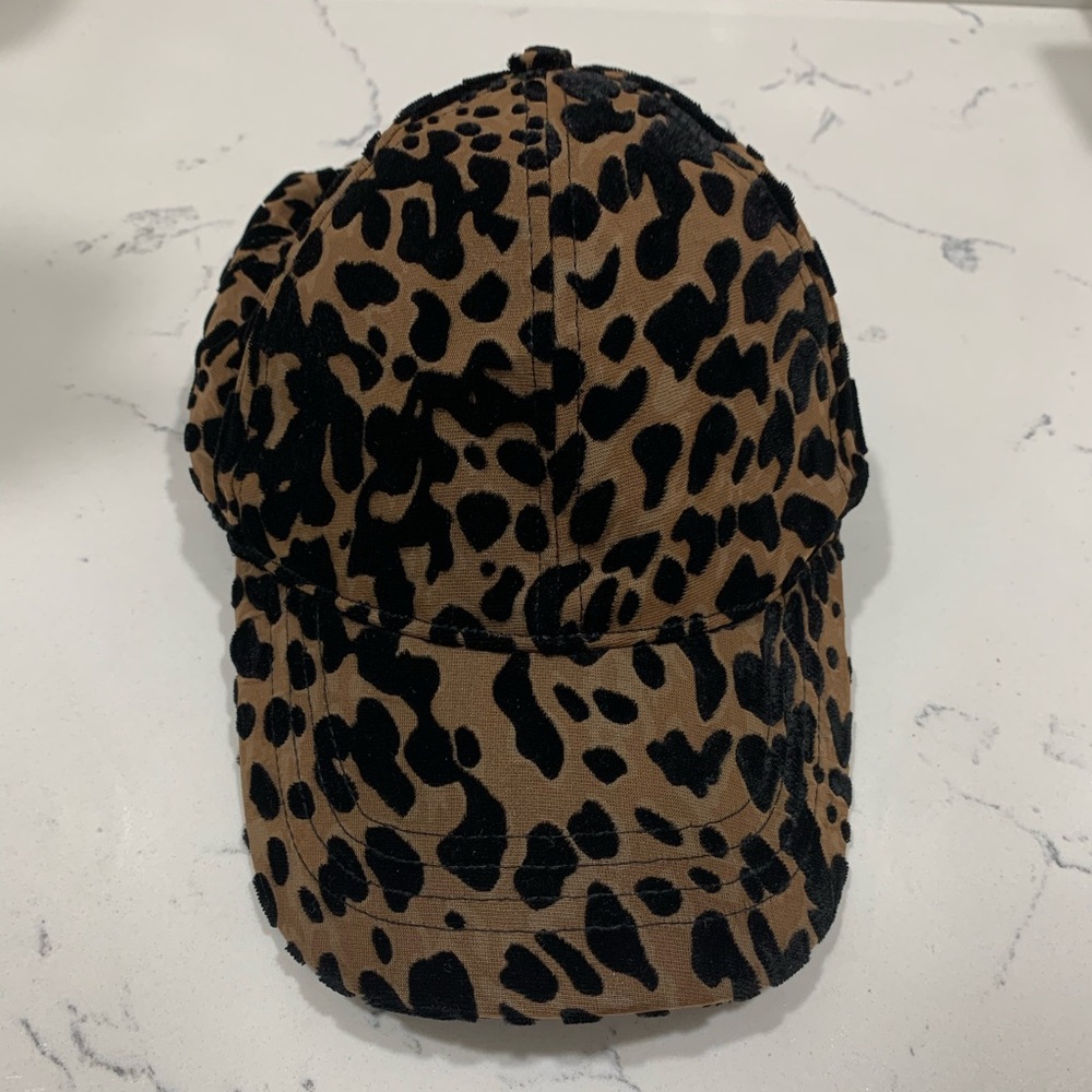 NWT Free Press Leopard Hat